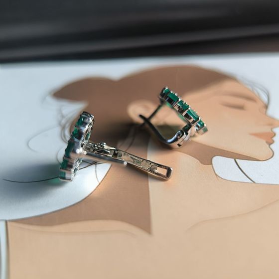 Silver earrings with 4.27 carats of agate