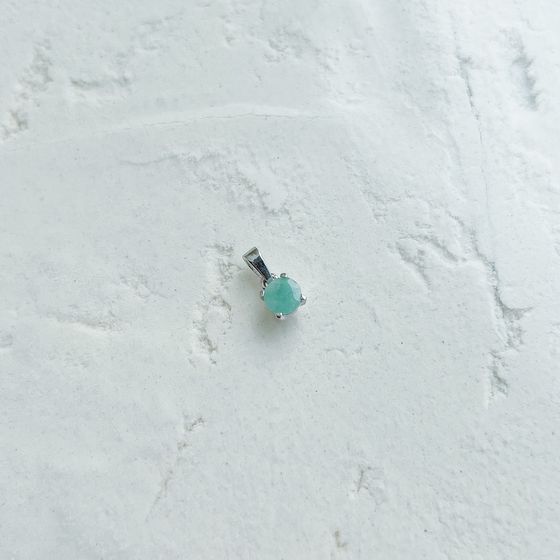Серебряная подвеска с изумрудом 0.438ct