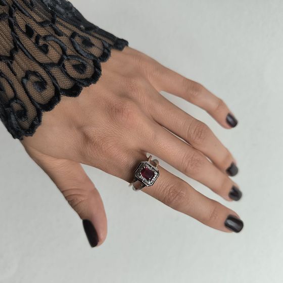 Срібна каблучка з рубіном 1.717ct