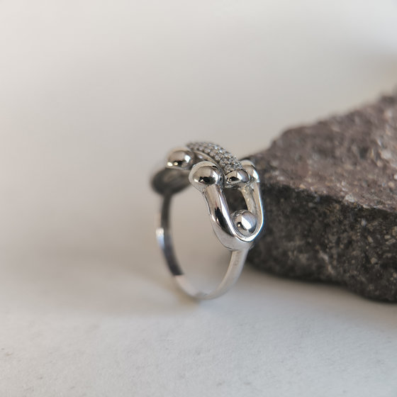 Срібна каблучка з фіанітами 0.25ct