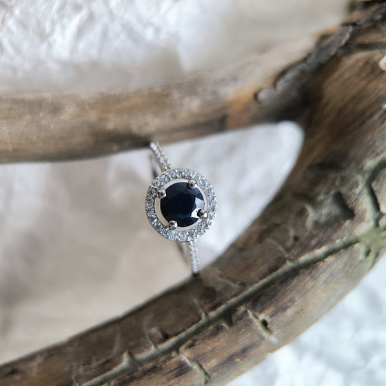 Silver ring with sapphire and cubic zirconia