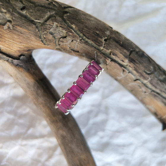 Срібне кільце з рубіном 3,552 карата