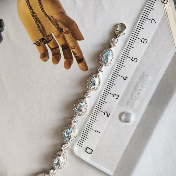 Срібний браслет з топазом 7,97 карат