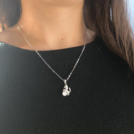 Срібна підвіска з фіанітами