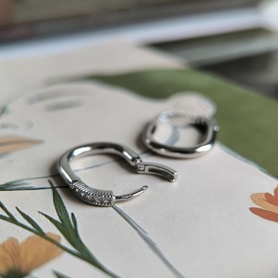 Срібні сережки з фіанітами