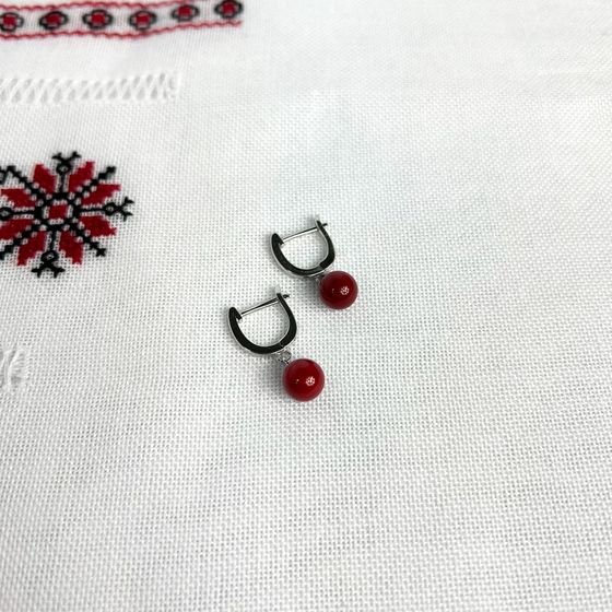 Silver earrings with coral