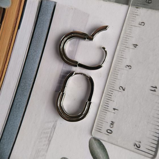 Срібні сережки з фіанітами