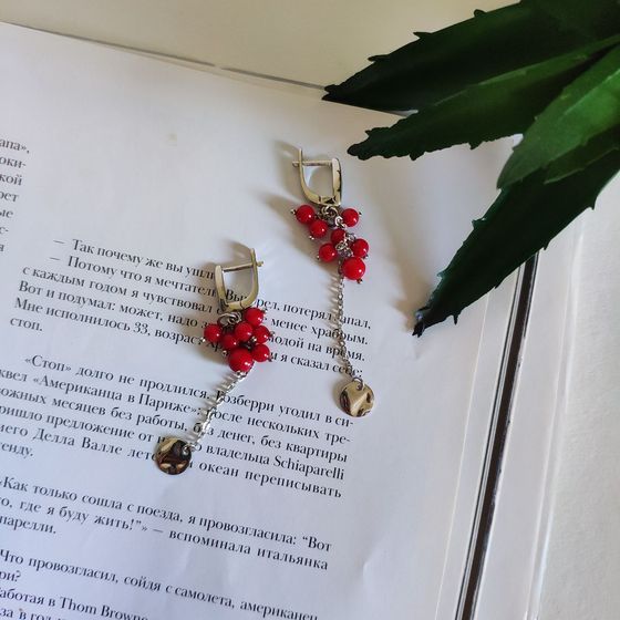 Срібні сережки з коралом