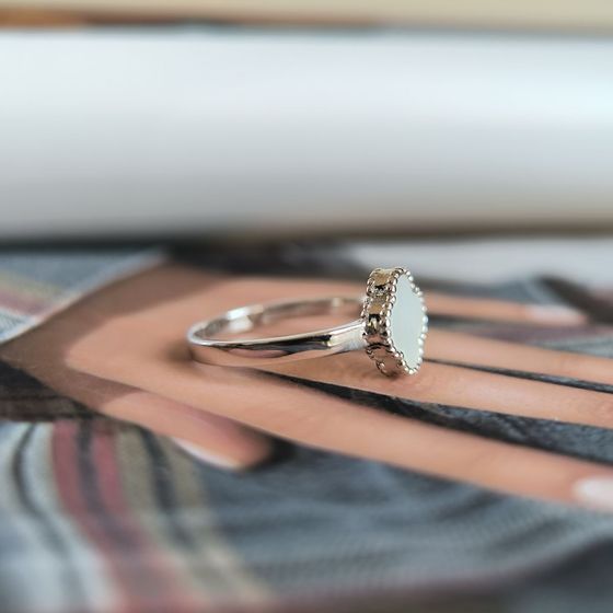 Silver ring with mother-of-pearl