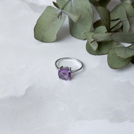 Серебряное кольцо с александритом