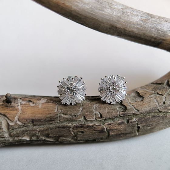 Срібні сережки з фіанітами