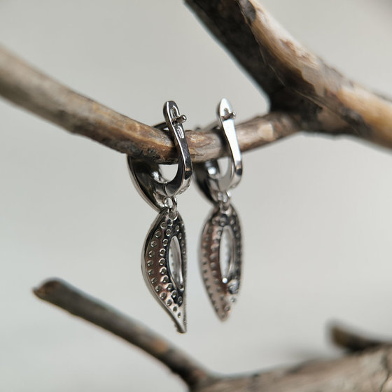 Silver earrings with cubic zirconia