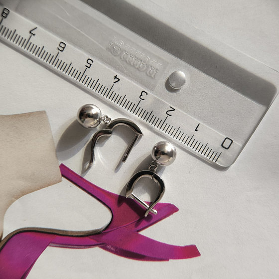 Срібні сережки без каменів