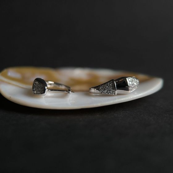 Срібні сережки з фіанітами