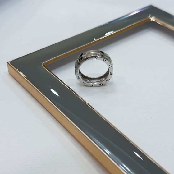 Срібна каблучка з фіанітами