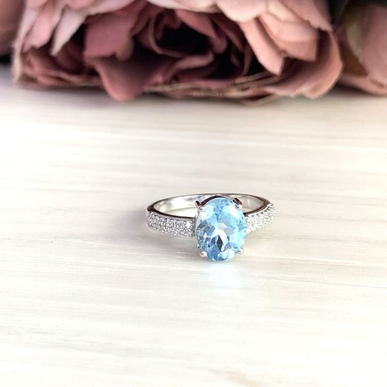 Срібна каблучка з топазом 3,237 карата