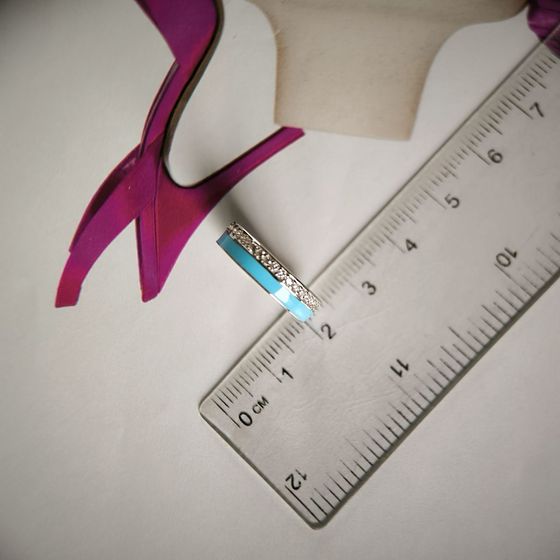 Silver ring with phianites, semallu