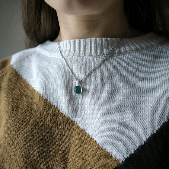 Silver pendant with phianites