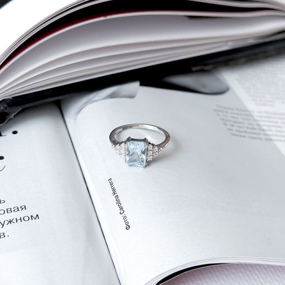 Срібна каблучка з топазом 2.13ct