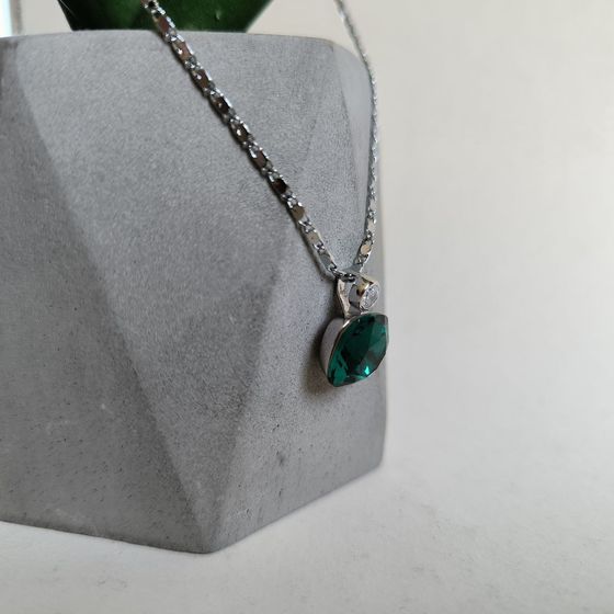 Срібна підвіска з фіанітами