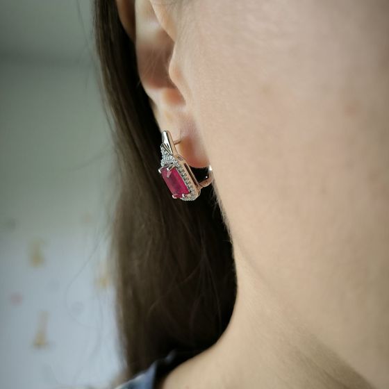 Silver earrings with ruby
