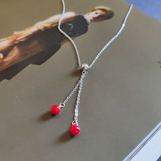 Серебряное колье с кораллом
