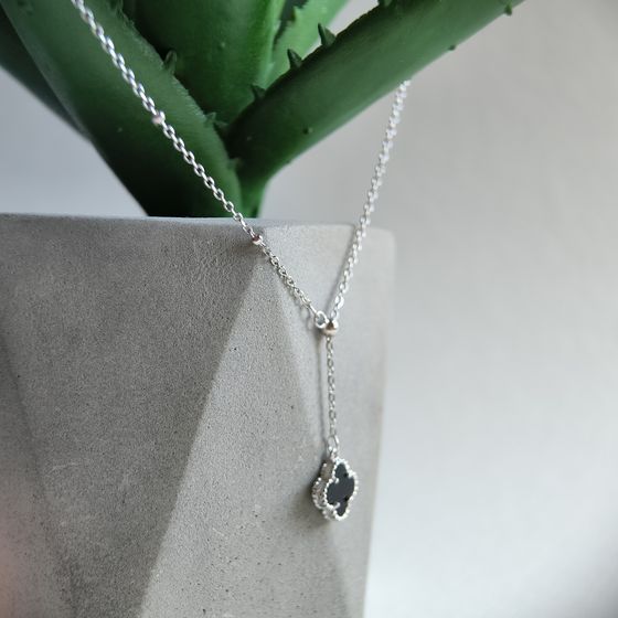 Silver necklace with onyx