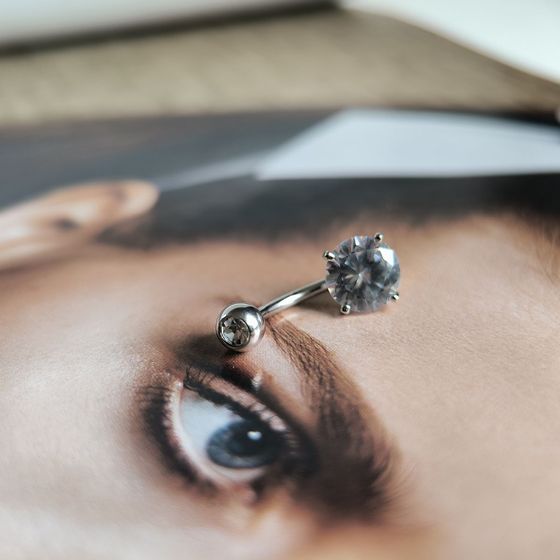 Silver piercing with phianites