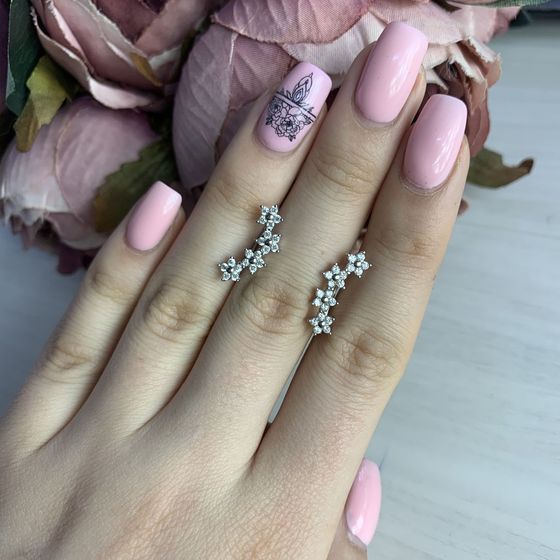 Серебряные серьги с фианитами