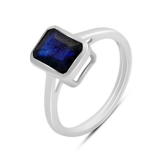 Silver ring with a 2.11-carat sapphire