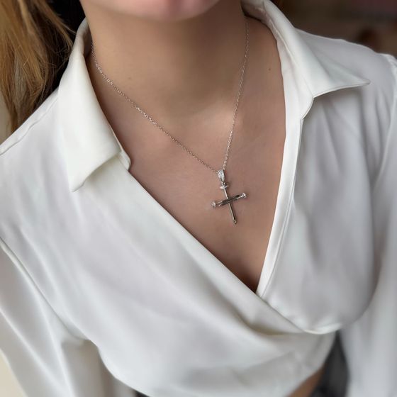 Срібне кольє з фіанітами