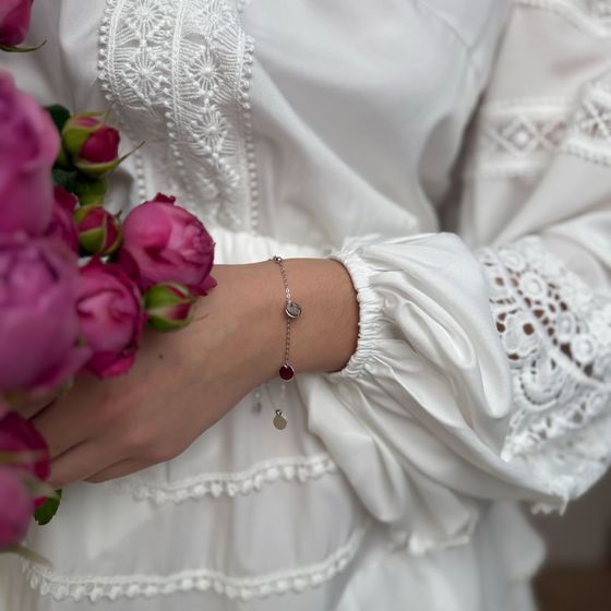 Silver bracelet without stones