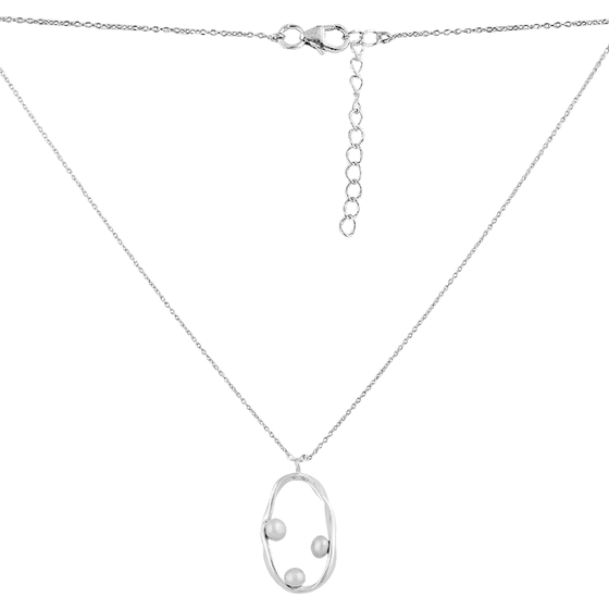 Silver necklace with pearls