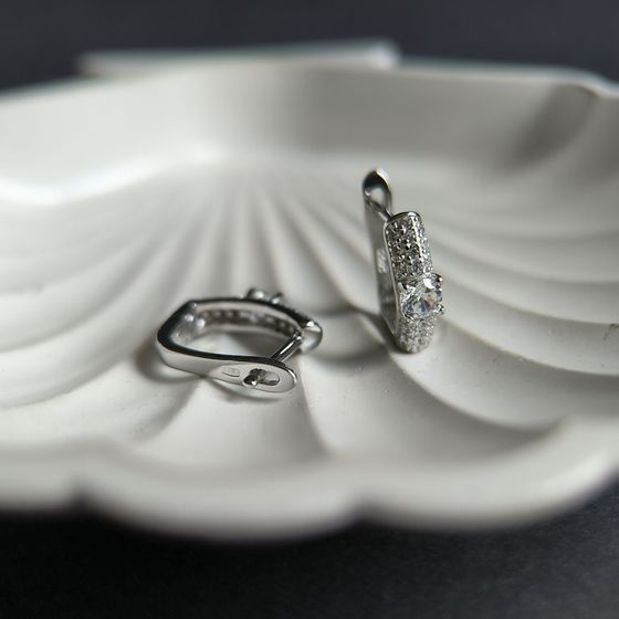 Срібні сережки з фіанітами