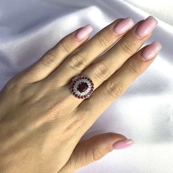 Silver ring with ruby 3.52ct