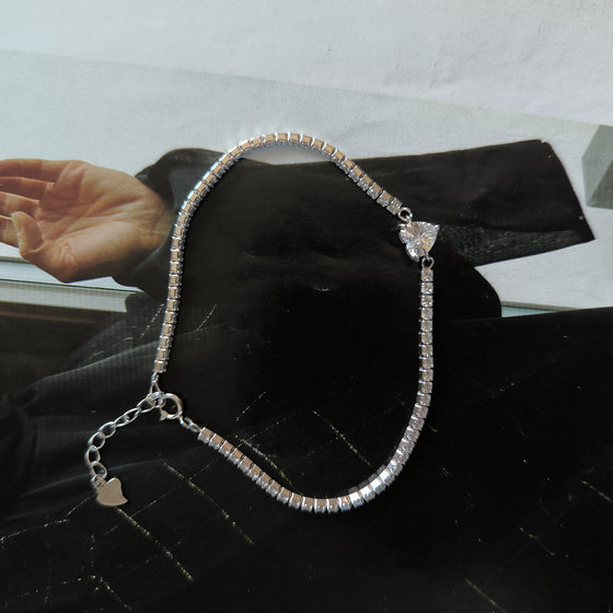 Silver bracelet with cubic zirconia