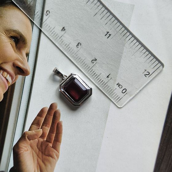 Срібна підвіска з гранатом nano 2.625ct