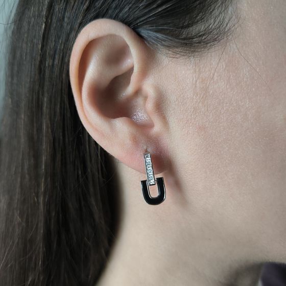 Silver earrings with phianites, semallu