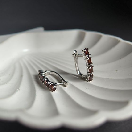 Срібні сережки з гранатом 2,531 карата