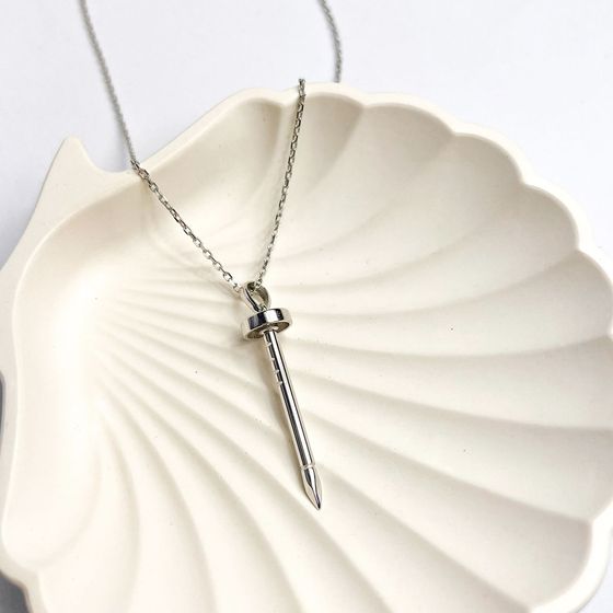 Золотое колье без камней