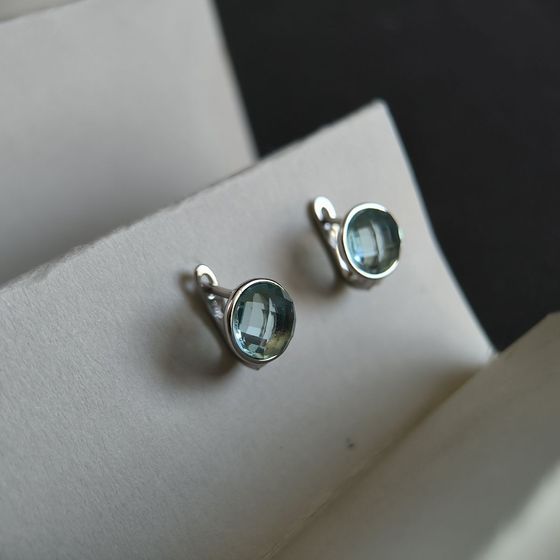 Срібні сережки з фіанітами