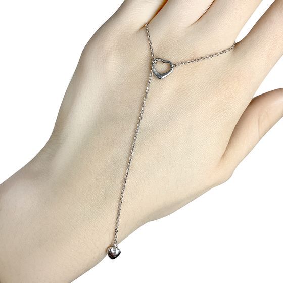Silver necklace without stones
