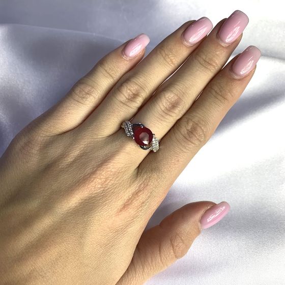 Серебряное кольцо с рубином 3.071ct