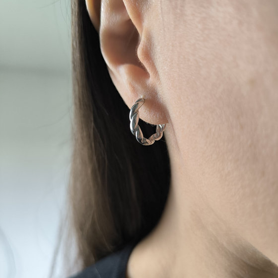 Срібні сережки без каменів