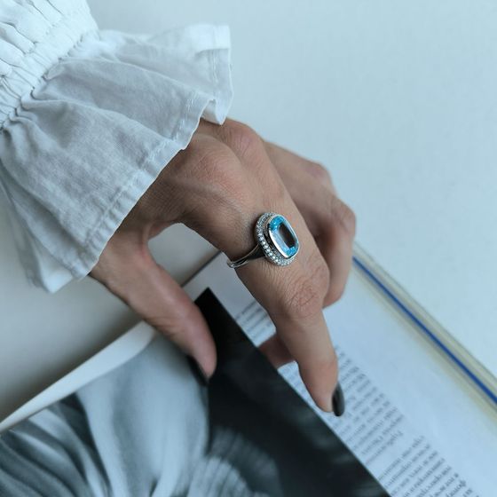 Срібна каблучка з топазом 4.81ct