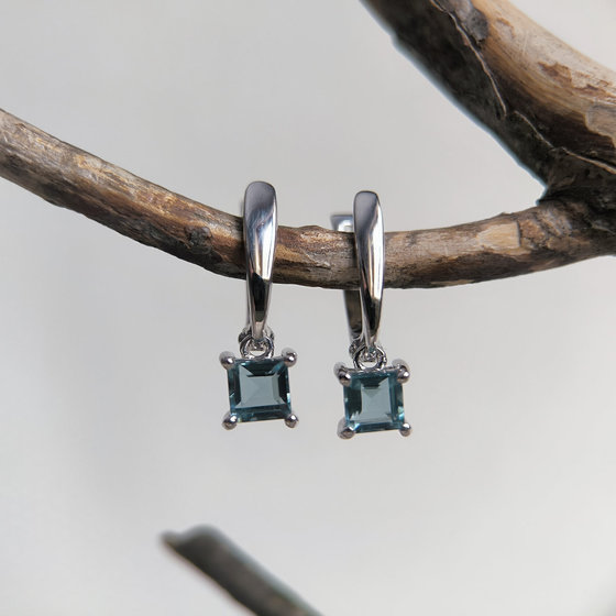 Срібні сережки з топазом Лондон Блю 1.267ct