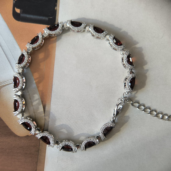 Срібний браслет з гранатом 12.077ct