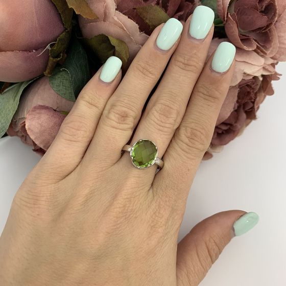 Серебряное кольцо с султанитом