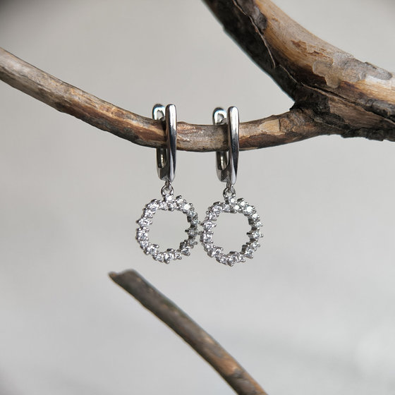 Срібні сережки з фіанітами