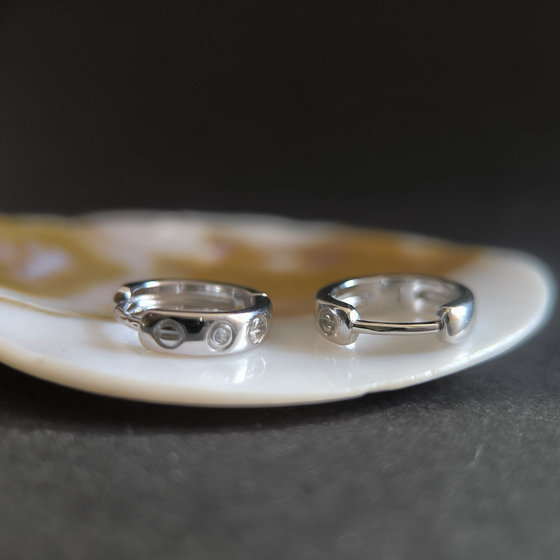 Срібні сережки з фіанітами